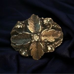Vintage adjustable leaf ring with rhinestone accents